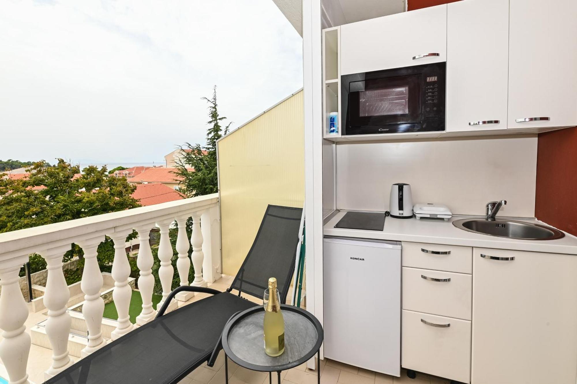 Seagull Pool Apartments & Studios Novalja Luaran gambar