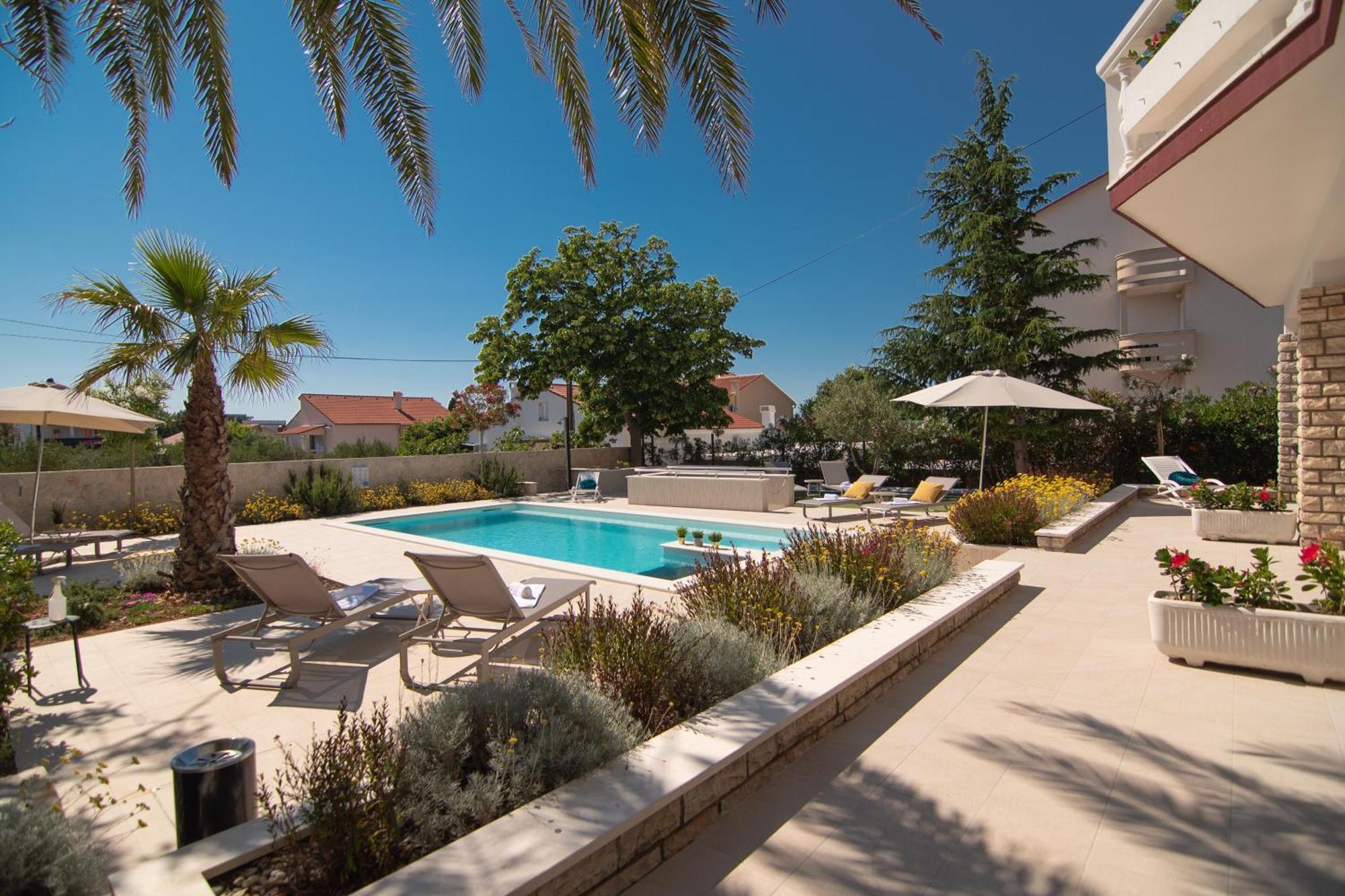 Seagull Pool Apartments & Studios Novalja Bilik gambar